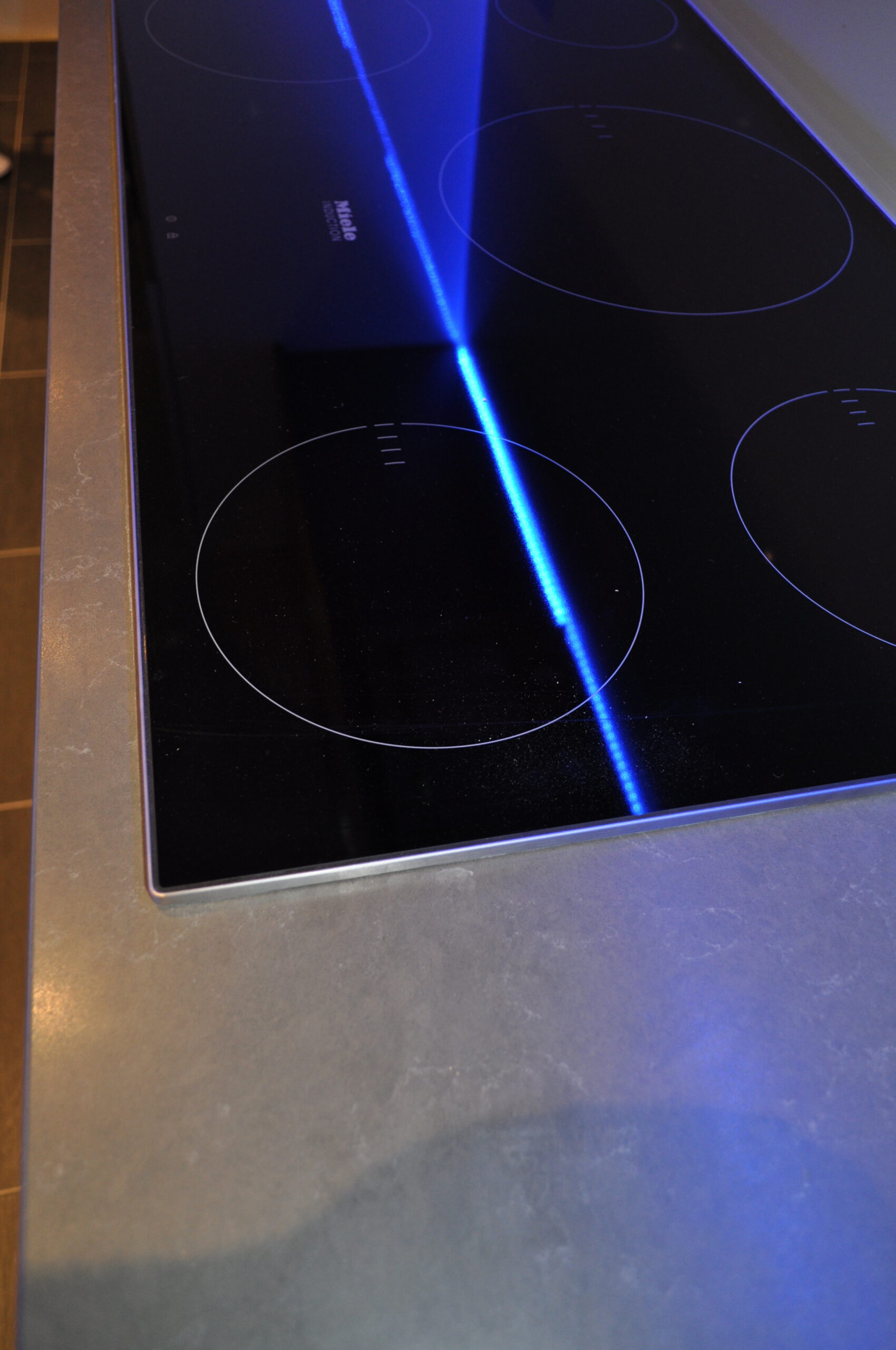 Induction Stove Reflecting Blue Color Light